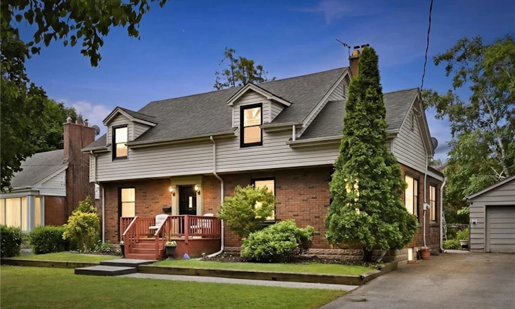938 Cloverleaf Drive