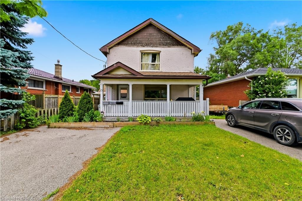 13 Usher Street, Brantford, ON, N3R 1B8