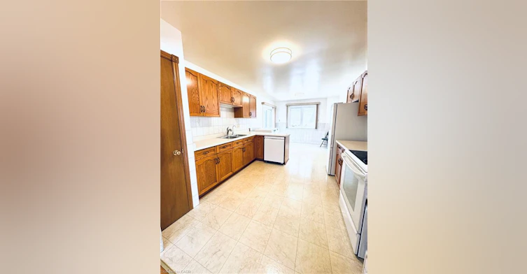 42 Azores Crescent, Cambridge, ON, N1R 7Z4 - 9