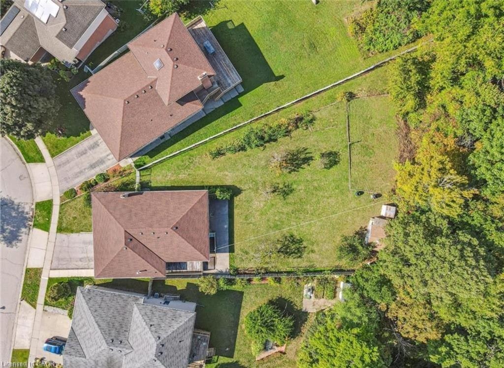 42 Azores Crescent, Cambridge, ON, N1R 7Z4 - 3