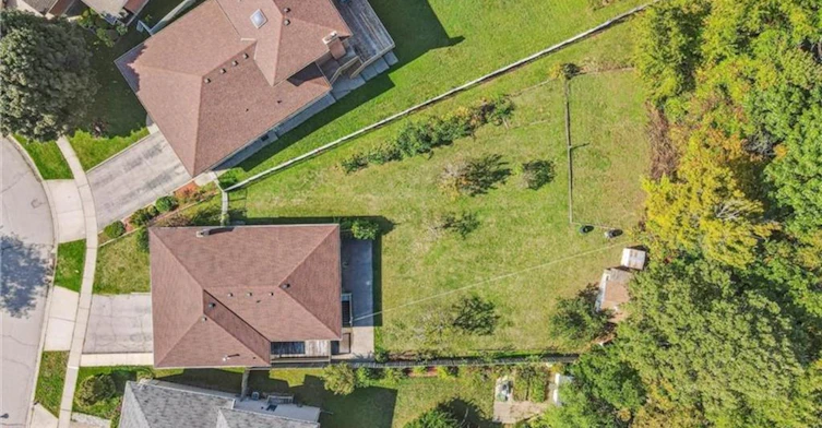 42 Azores Crescent, Cambridge, ON, N1R 7Z4 - 3