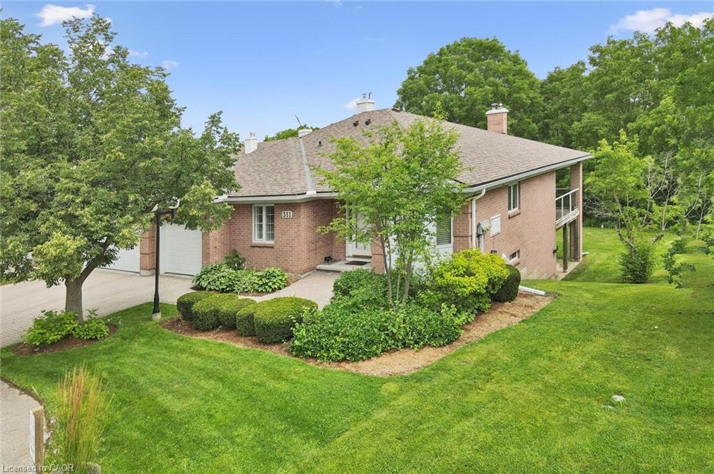 4-311 George Street N, Cambridge, ON, N1S 4X6 - 2