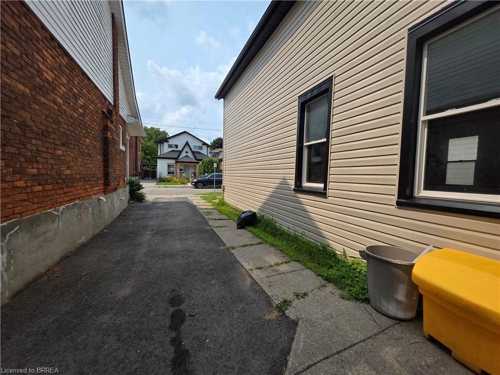 109 Sydenham Street, Brantford, ON, N3R 3Y7 - 29