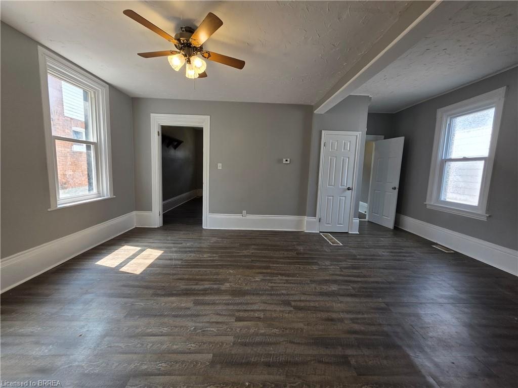 109 Sydenham Street, Brantford, ON, N3R 3Y7 - 2