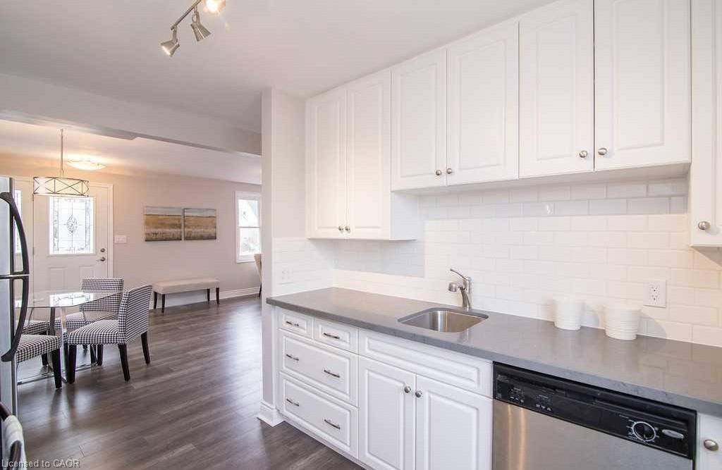 2 Aintree Court, Hamilton, ON, L8K 4R9 - 8