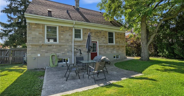 2 Aintree Court, Hamilton, ON, L8K 4R9 - 24