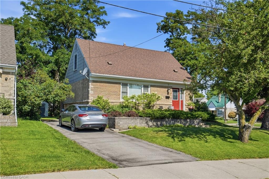 2 Aintree Court, Hamilton, ON, L8K 4R9 - 2