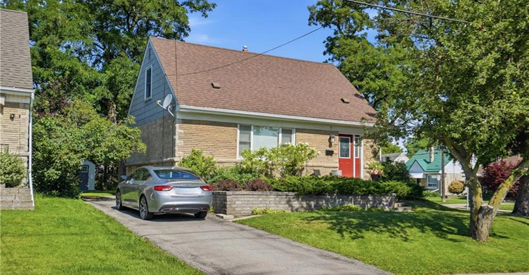 2 Aintree Court, Hamilton, ON, L8K 4R9 - 2