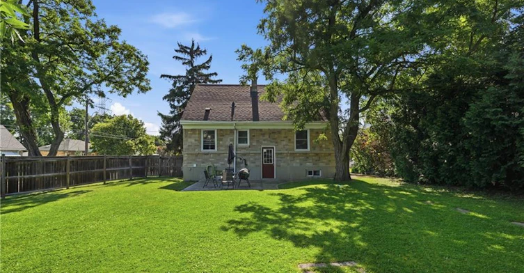 2 Aintree Court, Hamilton, ON, L8K 4R9 - 26