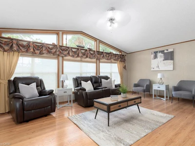 1161 4th Concession Road W - 2