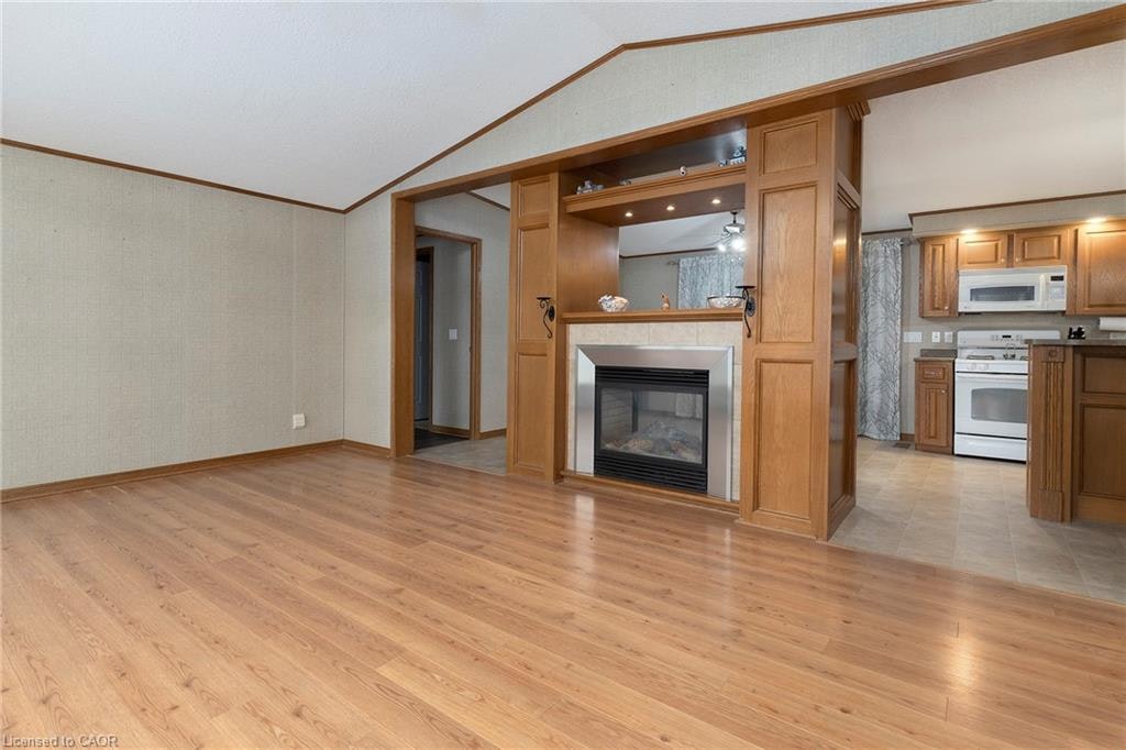 1161 4th Concession Road W - 3