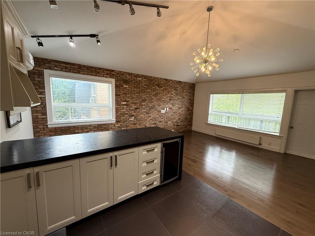 4-52 Cameron Avenue, Toronto, ON, M6M 1R2 - 4