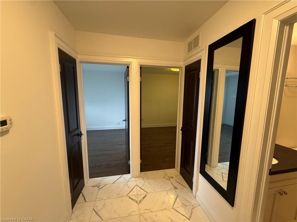 4-52 Cameron Avenue, Toronto, ON, M6M 1R2 - 13