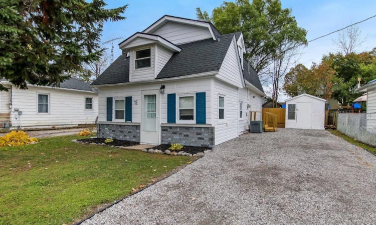 12 Pansy Avenue