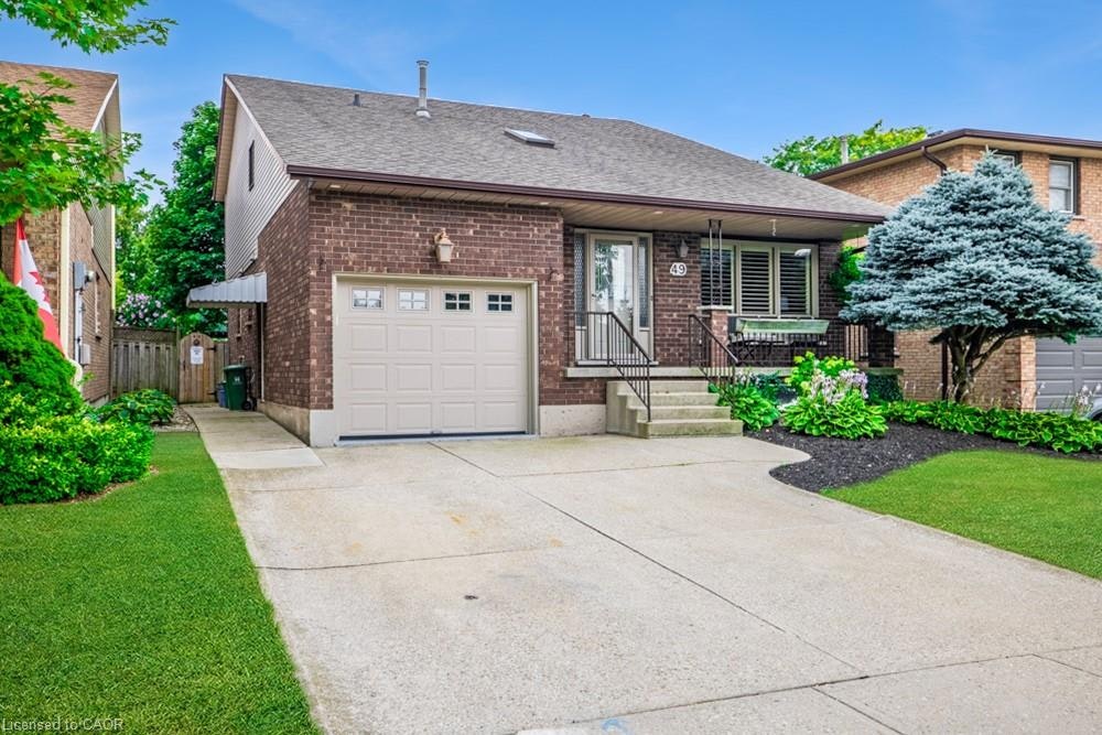 49 Branthaven Drive, Hamilton, ON, L8J 2M2