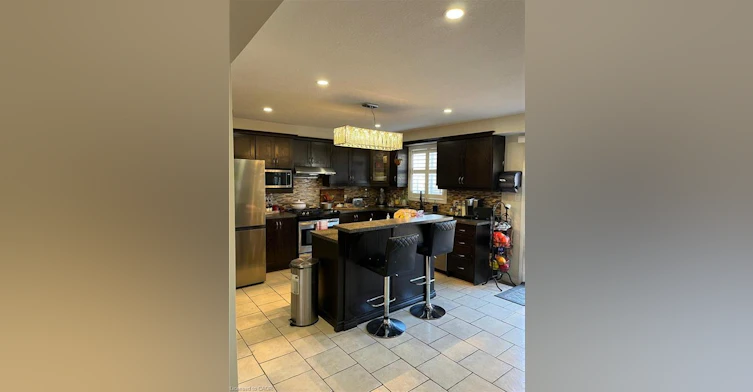 1367 Upper Paradise Road, Hamilton, ON, L9B 0C2 - 4