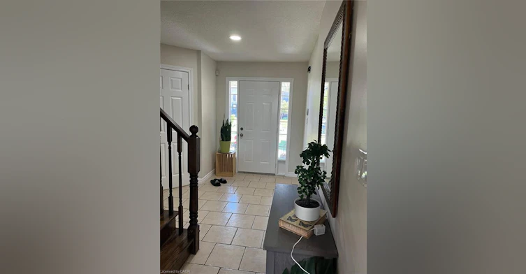 1367 Upper Paradise Road, Hamilton, ON, L9B 0C2 - 2