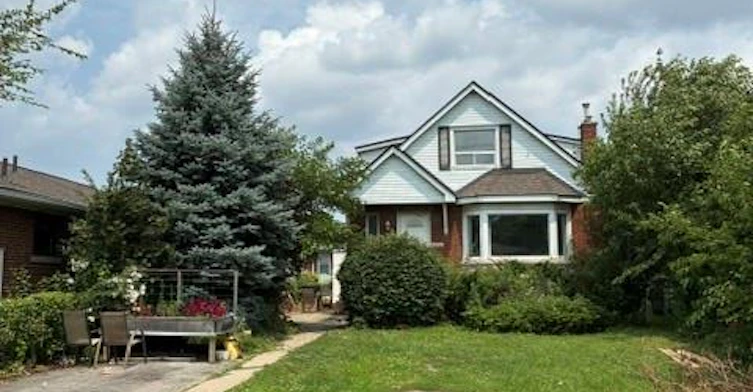 2-1031 Fennell Avenue E, Hamilton, ON, L8T 1R5