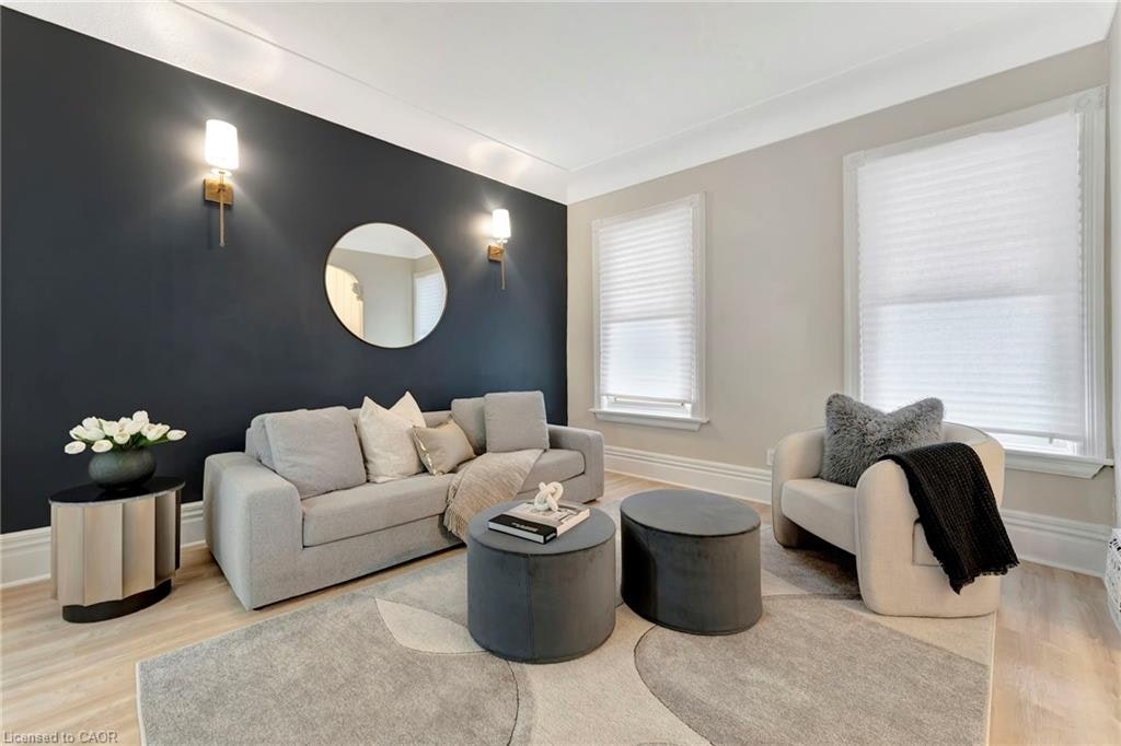142 Sanford Avenue N, Hamilton, ON, L8L 5Z5