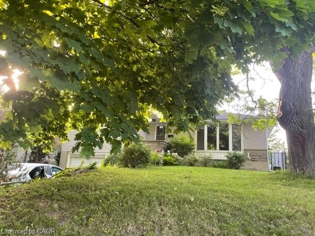 Upper-48 Austin Drive, Waterloo, ON, N2L 3Y3 - 2