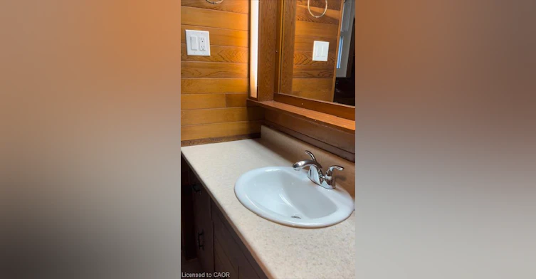 Upper-48 Austin Drive, Waterloo, ON, N2L 3Y3 - 9