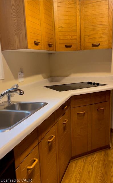Upper-48 Austin Drive, Waterloo, ON, N2L 3Y3 - 6