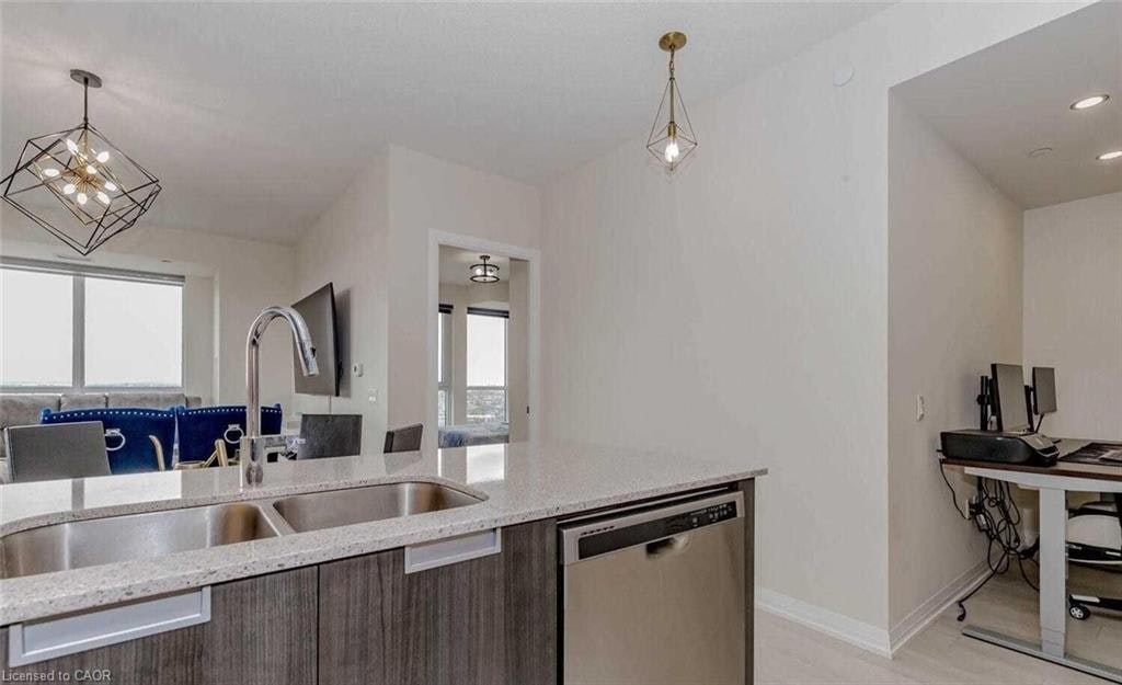 35 Watergarden Drive, Mississauga, ON, L5R 0G8 - 11