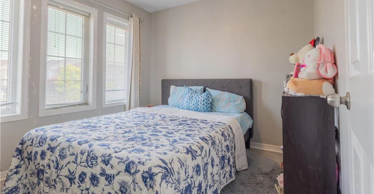 105 Bloomington Drive, Cambridge, ON, N1P 1J6 - 6