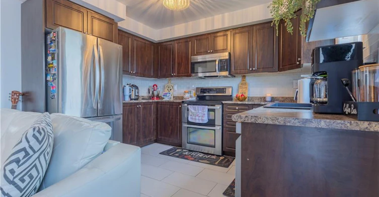 105 Bloomington Drive, Cambridge, ON, N1P 1J6 - 3