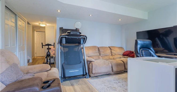 105 Bloomington Drive, Cambridge, ON, N1P 1J6 - 10