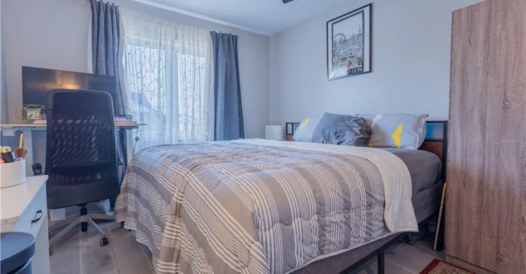105 Bloomington Drive, Cambridge, ON, N1P 1J6 - 4