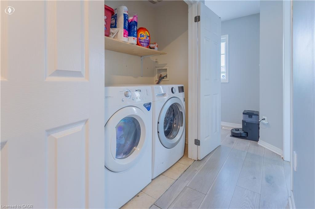 105 Bloomington Drive, Cambridge, ON, N1P 1J6 - 8