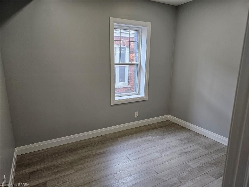 5-427 Colborne Street, Brantford, ON, N3S 3N5 - 2
