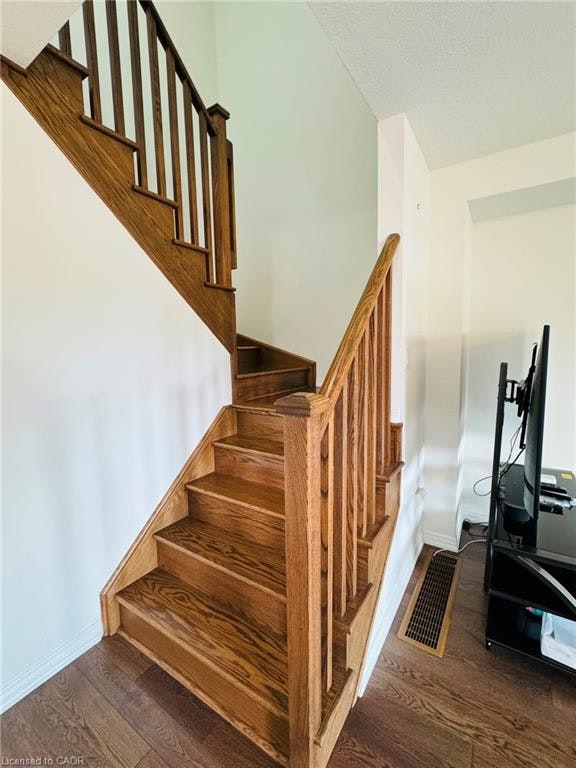 29 Cooke Avenue, Brantford, ON, N3T 0S2 - 13