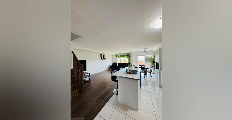 29 Cooke Avenue, Brantford, ON, N3T 0S2 - 10