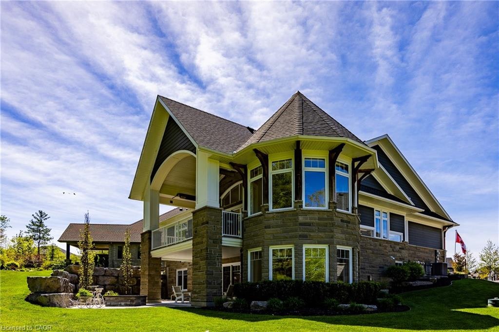 83 Beechnut Lane, Norfolk County, ON, N0A 1N7