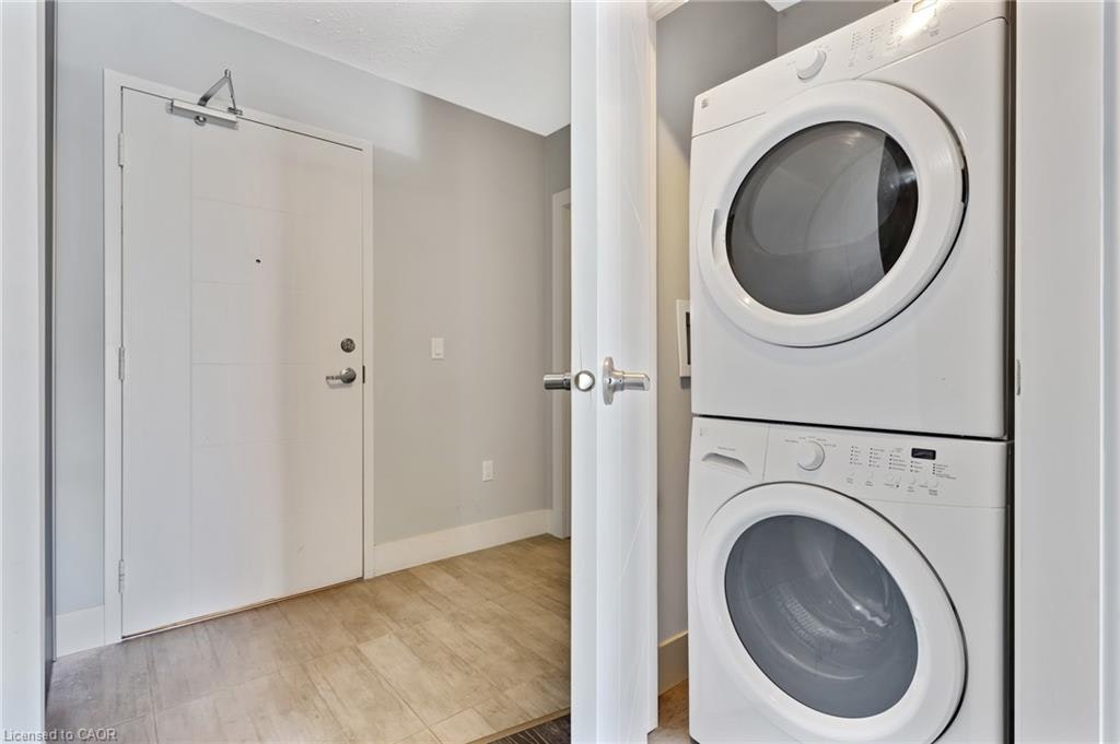 210-318 Spruce Street, Waterloo, ON, N2L 0E9 - 24