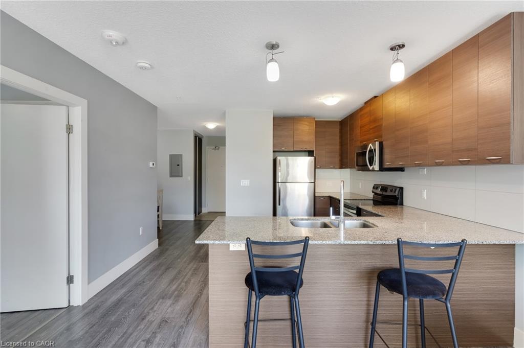 210-318 Spruce Street, Waterloo, ON, N2L 0E9 - 15