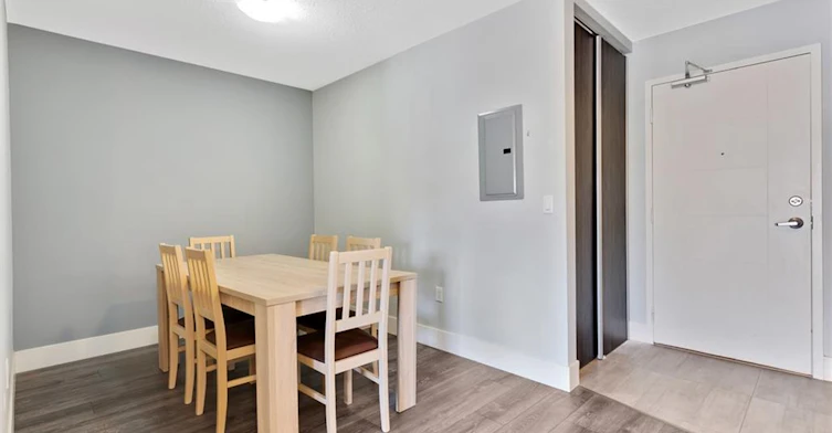 210-318 Spruce Street, Waterloo, ON, N2L 0E9 - 10