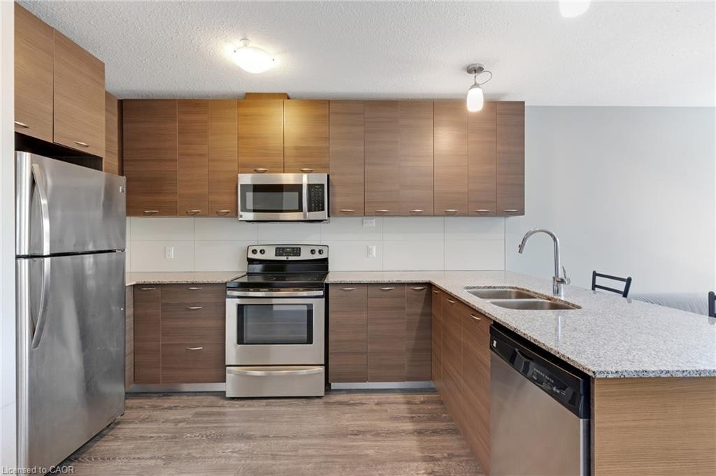 210-318 Spruce Street, Waterloo, ON, N2L 0E9 - 13