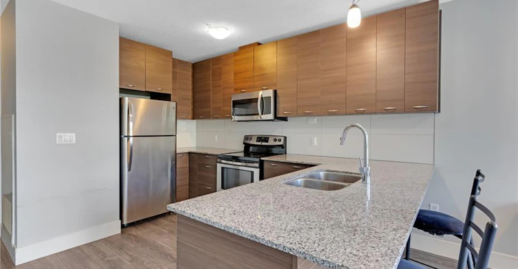 210-318 Spruce Street, Waterloo, ON, N2L 0E9 - 14
