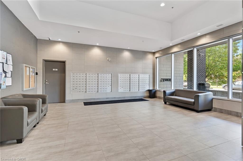 210-318 Spruce Street, Waterloo, ON, N2L 0E9 - 5