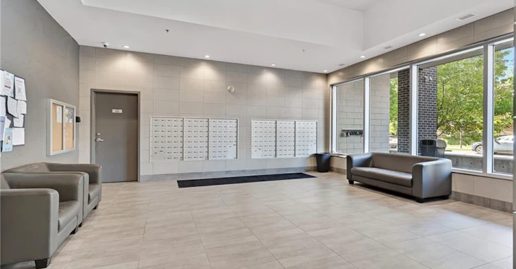 210-318 Spruce Street, Waterloo, ON, N2L 0E9 - 5