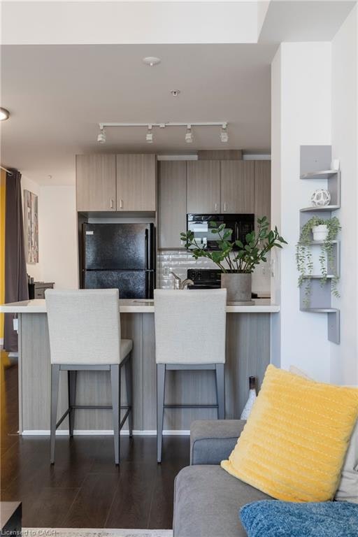 1010-85 Robinson Street, Hamilton, ON, L8P 0B9 - 6