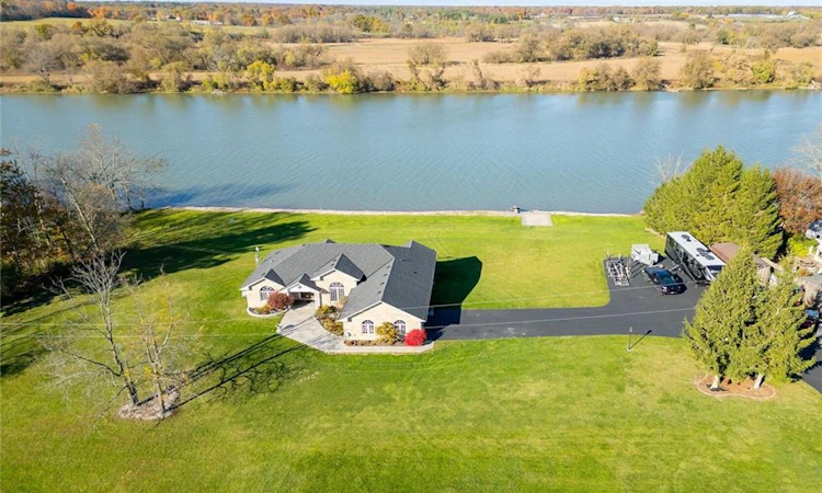 1140 River Road