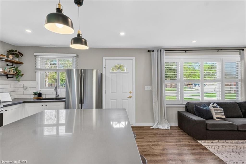 35 Weichel Street, Kitchener, ON, N2M 2A7 - 4