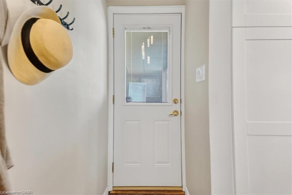 35 Weichel Street, Kitchener, ON, N2M 2A7 - 20
