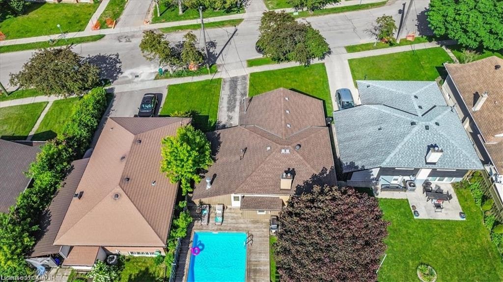 35 Weichel Street, Kitchener, ON, N2M 2A7 - 2