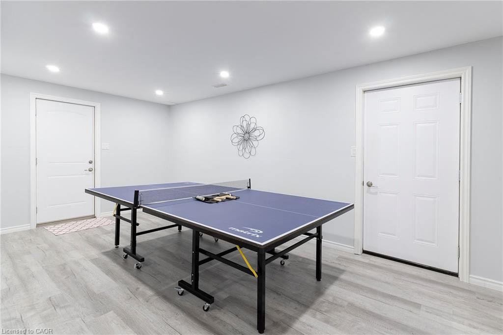 6 Macneil Court, Brant, ON, N3S 0G3 - 24