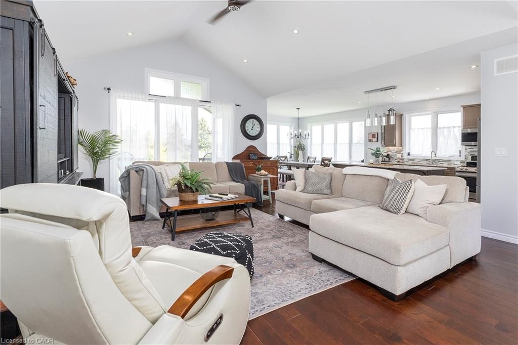 6 Macneil Court, Brant, ON, N3S 0G3 - 6